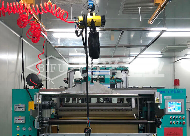 產品壓膜氣動葫蘆案例