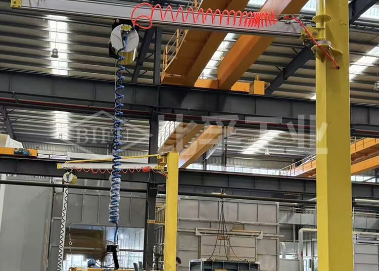 零部件上下件氣動平衡吊案例